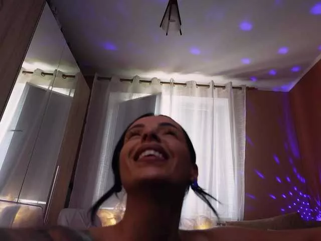 Oddetteblackk1 on BongaCams 