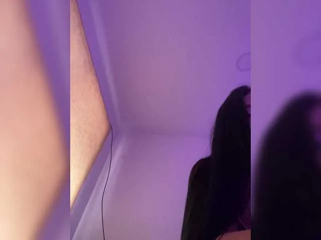 Sarah2Colliins on BongaCams 