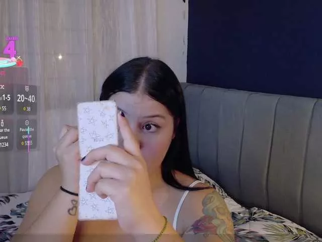 Sarah2Colliins on BongaCams 