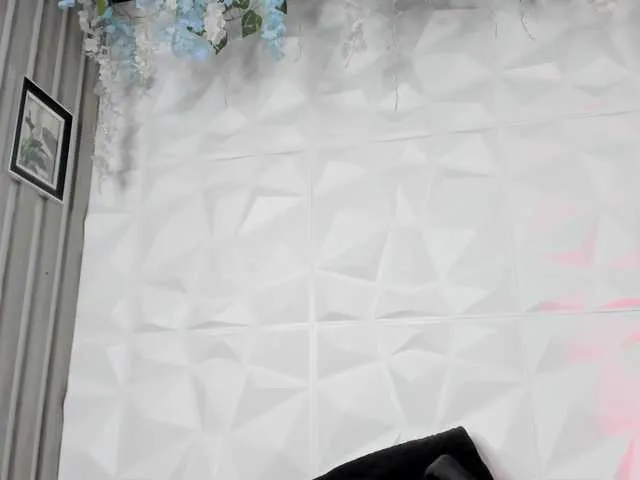 sarahcox on BongaCams 