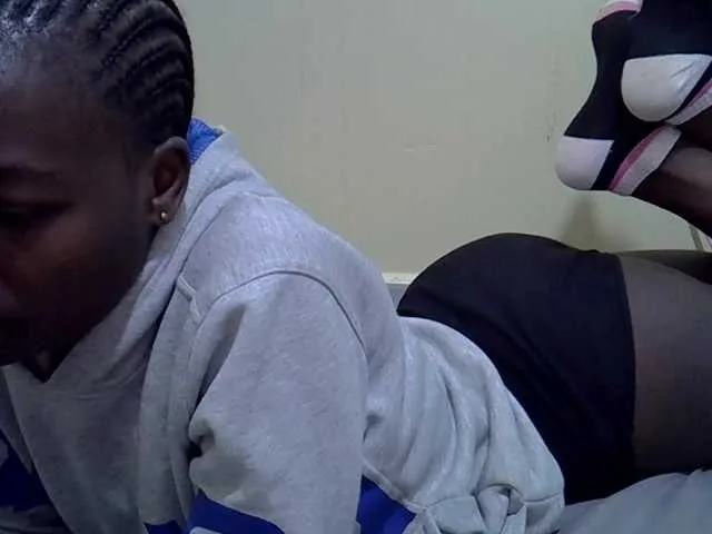 Sexydee14 on BongaCams