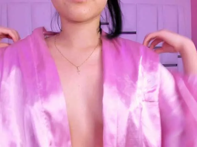 SophieeJacobs — I like to feel your hands covering every corner of my body, if you lift me up and fuck me, you will get my pussy watering, do you want to try it?