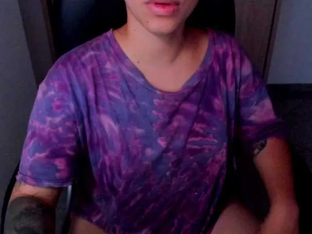 stanovleniye — Gentlemen puts me horny playing C2C riding dildos and dripping on the floor