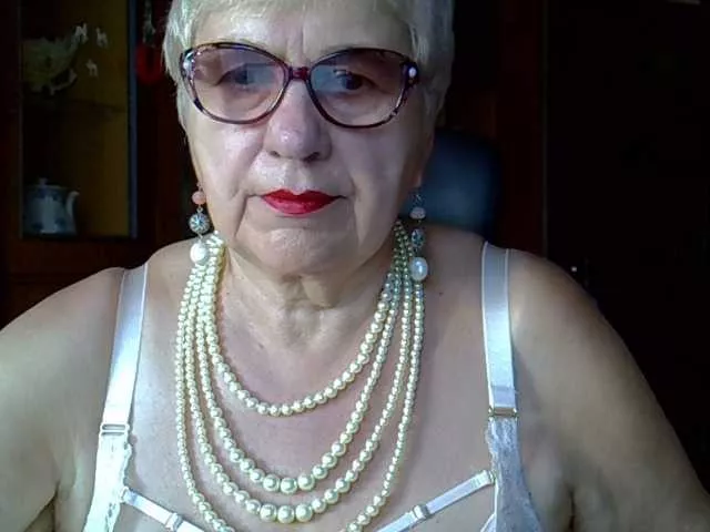 SweetCherry00 on BongaCams 