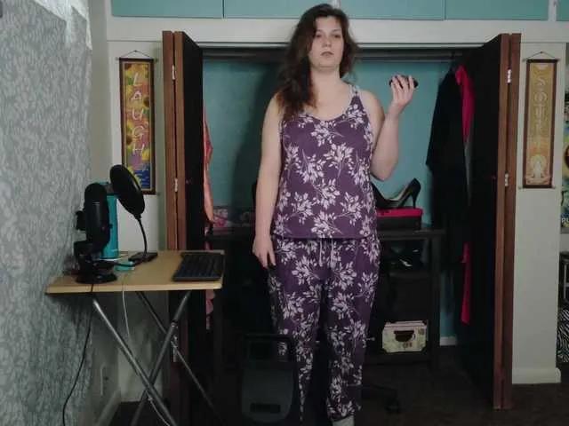 TreeJeanne on BongaCams 