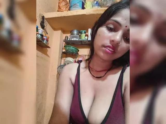 Tunnidelhi on BongaCams 
