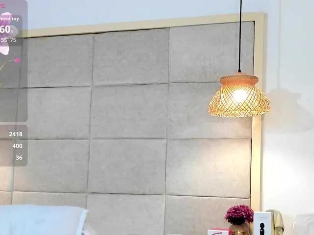 violethilton's avatar