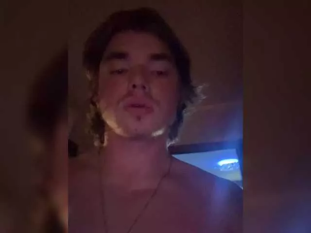 Zolomax228 on BongaCams 