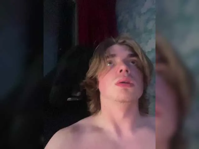 Zolomax228 on BongaCams 