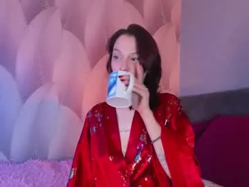 _ccrystaa_ on Chaturbate 