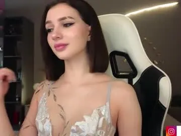 ammy_77 — BIG  OIL SHOW [308 tokens left] Hey, i'm Ammy!Help me cum and squirtMY PUSSY ONLY IN PVT! Wanna see her?  #bigass #shy #18 #squirt #smalltits