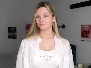 baby_ruth — Air Kiss for you :>   #new #shy #cute #young #18 [25 tokens remaining]