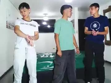 benz_boys — CUM AT THE GOAL  #18 #skinny #young  #bdsm #deepthroat [4713 tokens remaining]