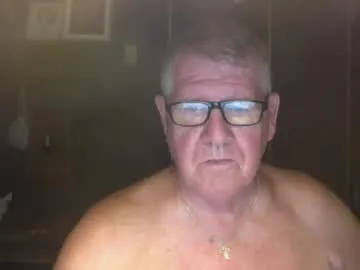 bigbeerdrinker1 — I'm a older gentleman #c2c # cum chat # love oral #.size 13 shoe #