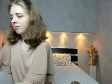 camilla_kelly — GOAL: hand bra [74 tokens remaining] Hi im Camilla and i want to have fun with you #skinny #shy #nonude #lovense #new