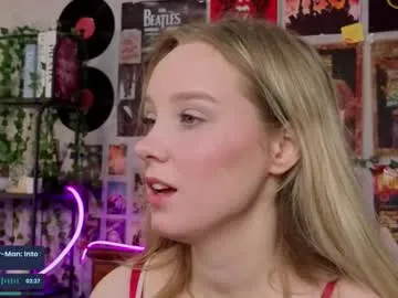 darleneferran — Heeeeyy, My name is Lina!! GOAL: remove bra   #blonde #shy #new #18 #bigboobs [183 tokens remaining]