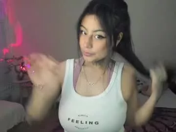 dollhoneycam on Chaturbate 