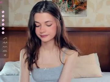 dream_melody — sensual lips bite close to cam #cute #young #skinny #squirt #lovense [25 tokens remaining]