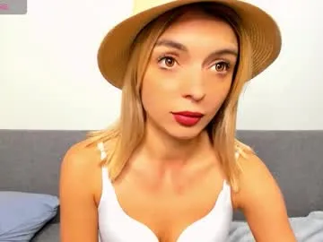 ellen_flow — #femdom #feet #squirt #anal #skinny #