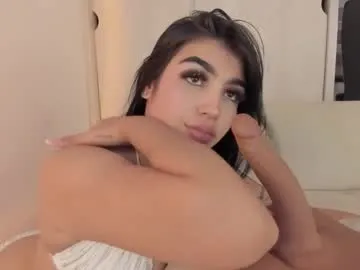 emily_kenner — GOAL: Double fingers penetration  will you make me cum today? lush On!    "33-66-111-222 #anal  #latina #bigass #deepthroat #daddy