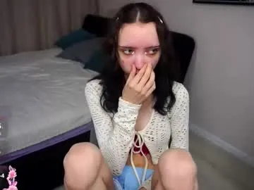 glennabellew — GOAL: flash my boobs [45 tokens remaining] Hi, my name is Amity, I'm a beginner here! #new #shy #skinny #18 #daddysgirl