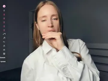 kissykarma — Goal: Take off shirt and massage boobies  #new #18 #bigboobs #blonde #shy [77 tokens remaining]