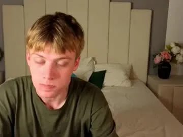louie_evans — GOAL: for a good mood [758 tokens remaining] aquadisco #new #twink #18 #young #feet