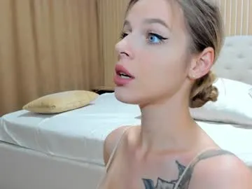 mila_polly_and_forester — Ticket Show: CUM SHOW ON FACE AND SWALLOW (99 tokens)