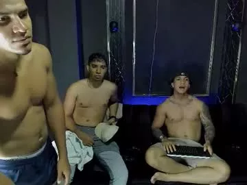 mr_maximo on Chaturbate 