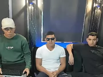 mr_maximo on Chaturbate 