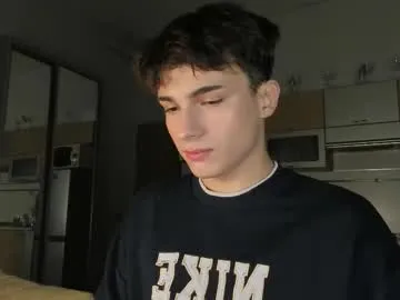 mystic_evan — CUM SHOW Hey, im Evan your boy nextdoor, will come to me? #young #cute #twink #lovense #cum [1222 tokens remaining]