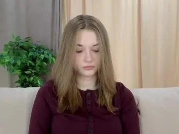 sharrimalagisi — Goal -  Change to different outfit - Truth or Dare! Truth for 30 Dare for 60. I'm not doing head-hand stands, nude and too naughty dares #new #shy #teen #skinny #bigboobs [0 tokens remaining]