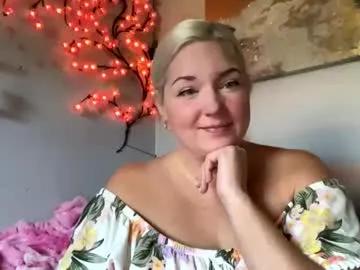 singlesexymom — Bath show in 5712 tokens ! #blonde #bigtits #naturalboobs #singlemom