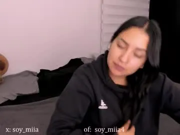 soy_miia —  Free soy_miia4 --- #shy  #leggings  #socks #lovense  #bigboobs -- Current Goal: BIG SQUIRT once countdown reaches zero [1200 tokens to goal]