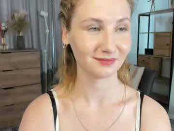 sweetiedrip — Look at my beautiful ass in leggings - Goal: tease you with my tongue  [15 tokens left] #leggings #feet #natural #18 #cute