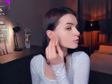 synne_glows — GOAL: Take off my top! [111 tokens remaining] Hi i'm Eva nice to meet you! Help me to get 350 thumbs up<3 #18 #teen #new #shy #young