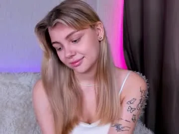 tinapuff — Trying to make new meets and some passion here! - Goal: Ahegao [67 tokens left] #puffynipples #shy #new #ahegao #bigass