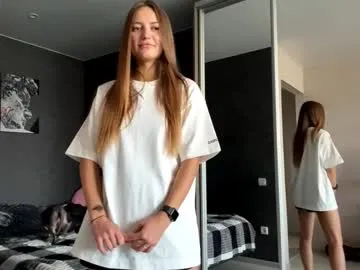 udelahammond — Goal: im shy but maybe dance a bit #shy #new #teen #skinny #bigboobs [13 tokens remaining]