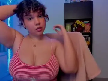 valen_smile_ — GOAL: Boobs Massage [104 tokens remaining] w_w Hi you w_w #bigboobs #latina #cute #curvy #ebony