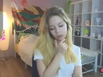 wendy_cutiex — off bra   #18 #new #skinny #shy #cute [90 tokens remaining]