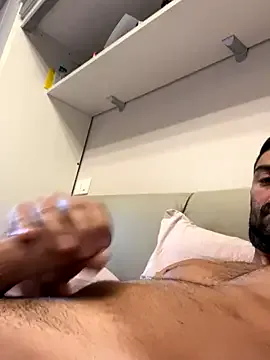 -Manu-85 — Sborrata