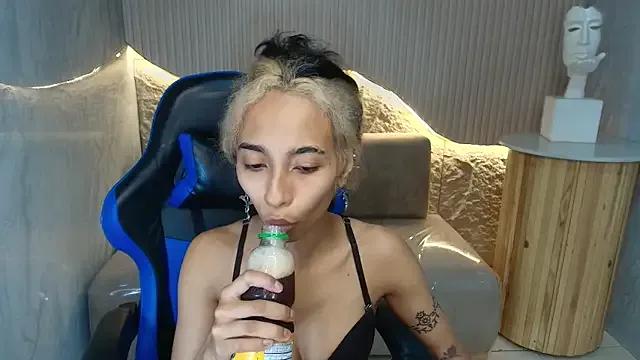 Agnis_ink_r — show tits