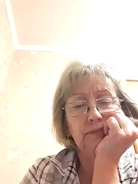 AlikaSwan5821 — Freechat on StripChat