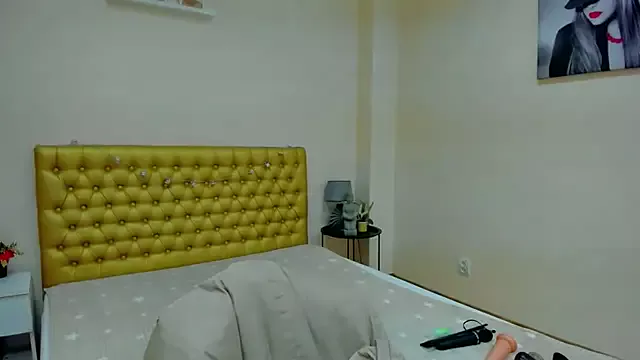 AlmaFancy on StripChat 