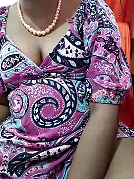 Anjali_cute-Pondati on StripChat 