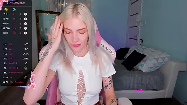 AnyaTaylor_ on StripChat 