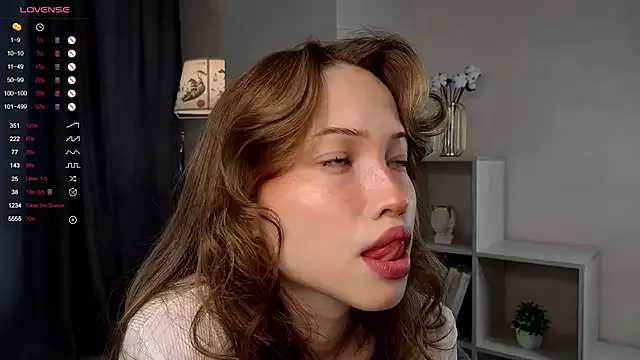 AraHailey on StripChat 