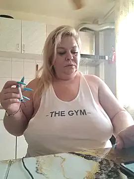 AriannaMilf on StripChat 