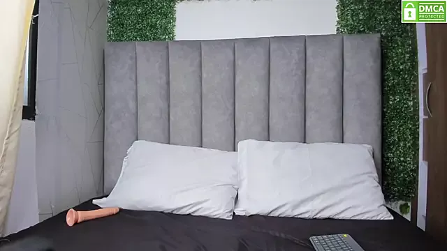 Ava_Bonny on StripChat 