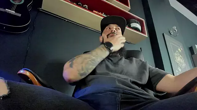 axxelrich_ on StripChat 